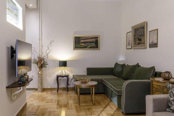G102 Κεντρικό Πολυτελές Διαμέρισμα Lejlighed Volos Eksteriør billede